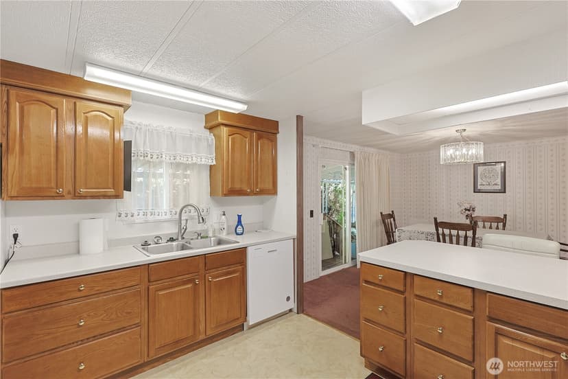Property photo for 3611 I Street NE #301, Auburn photo 6