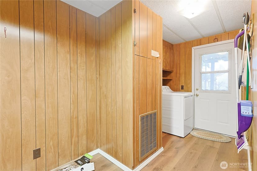 Property photo for 3611 I Street NE #301, Auburn photo 16