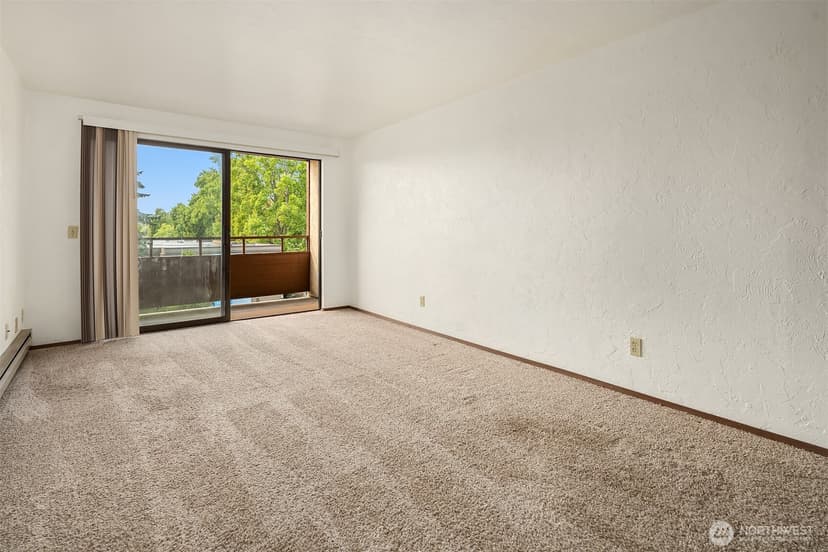 Property photo for 2100 N 106th Street #402, Seattle photo 5