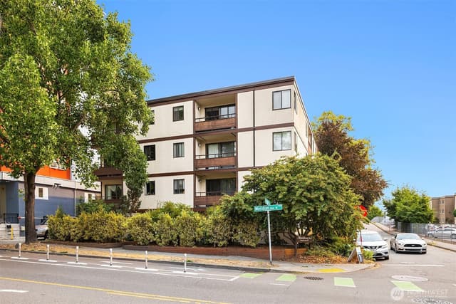 Property photo for 2100 N 106th Street #402, Seattle photo 2