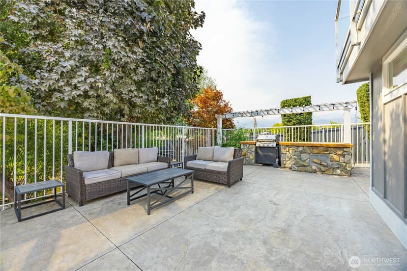 Property photo for 60 Wall Street, Manson photo 29