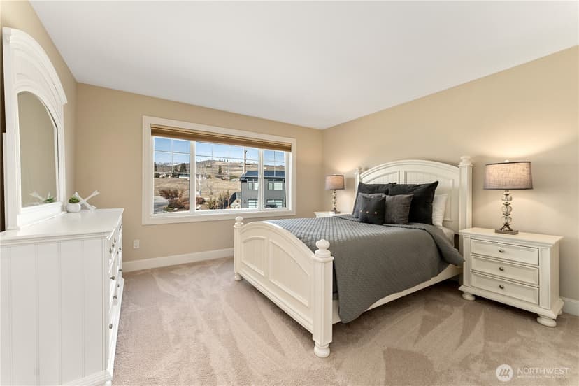 Property photo for 60 Wall Street, Manson photo 23