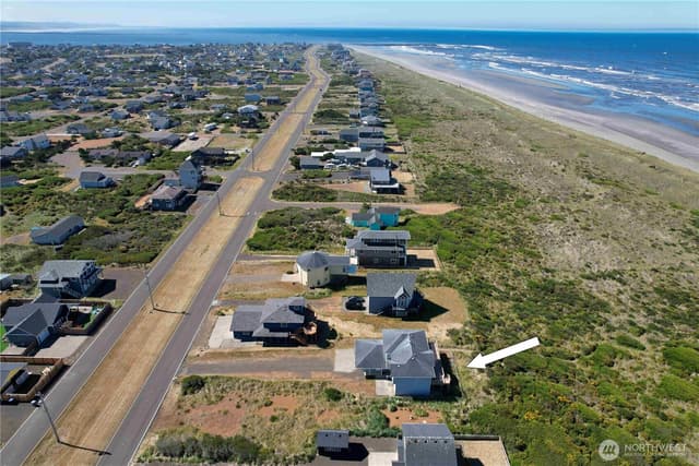 Property photo for 1115 Ocean Shores Boulevard SW, Ocean Shores photo 3