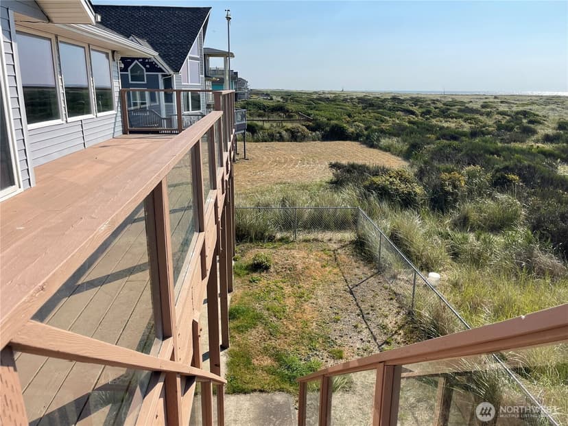 Property photo for 1115 Ocean Shores Boulevard SW, Ocean Shores photo 12