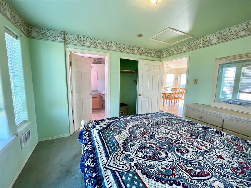Property photo for 1115 Ocean Shores Boulevard SW, Ocean Shores photo 18