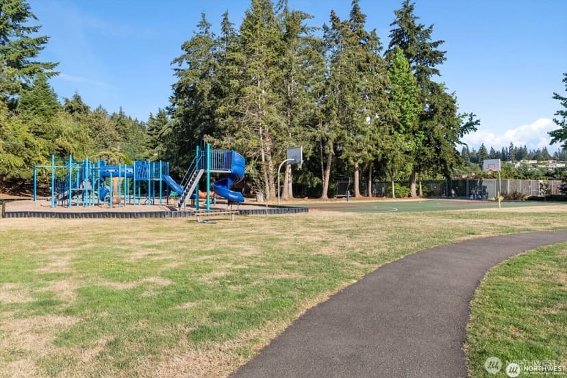 Property photo for 16906 13th Avenue NW, Shoreline photo 20