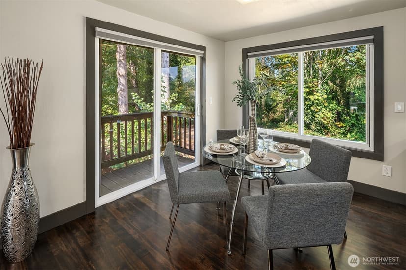 Property photo for 8004 NE 28th Street, Hunts Point photo 9