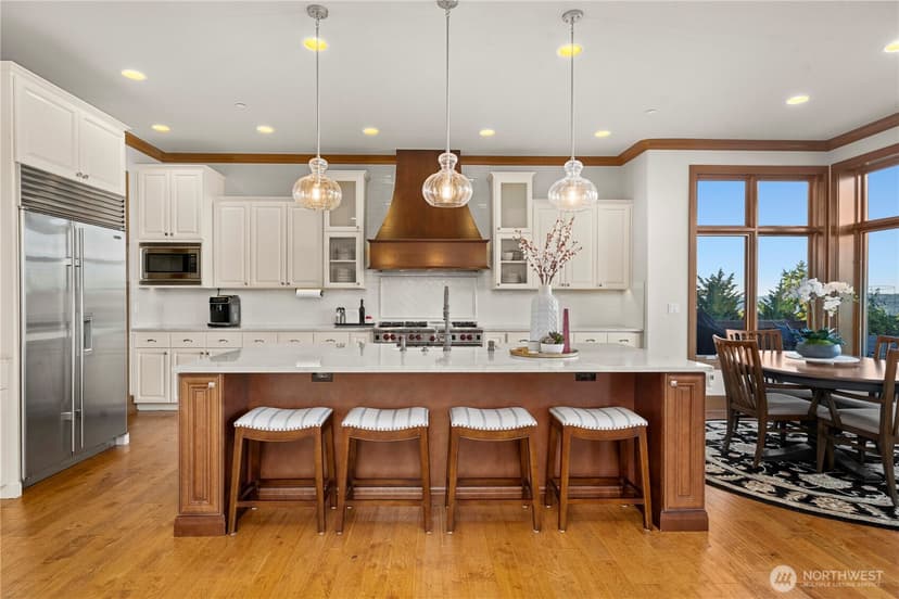Property photo for 510 Timber Creek Drive NW, Issaquah photo 6