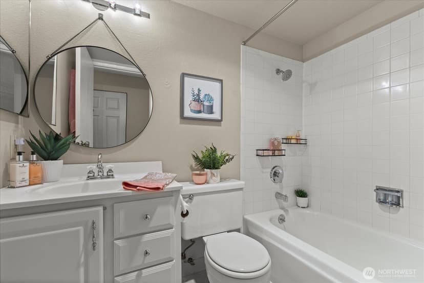 Property photo for 3260 80th Avenue SE #1, Mercer Island photo 11