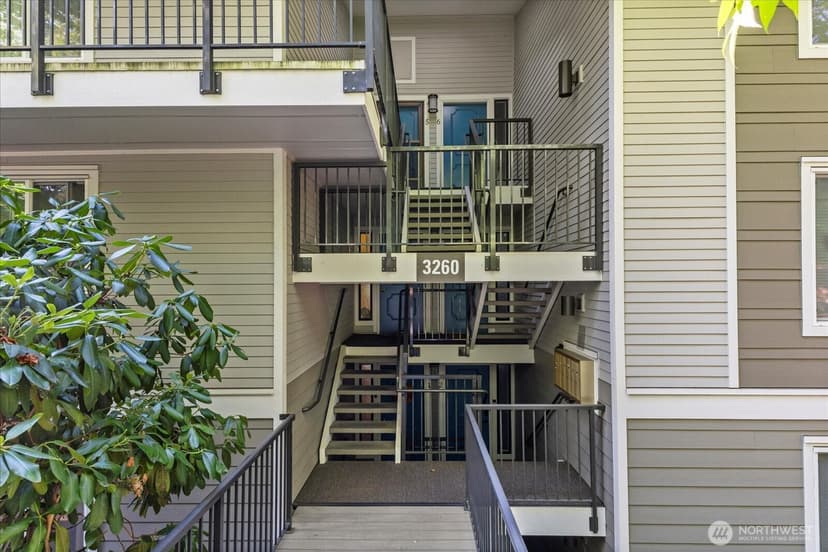 Property photo for 3260 80th Avenue SE #1, Mercer Island photo 18