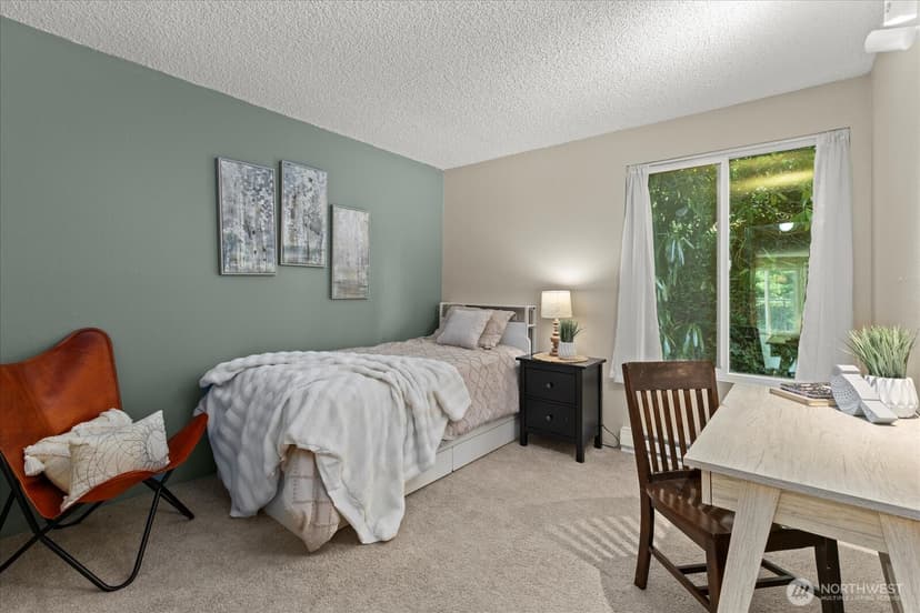 Property photo for 3260 80th Avenue SE #1, Mercer Island photo 12