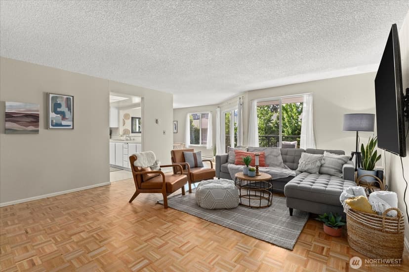 Property photo for 3260 80th Avenue SE #1, Mercer Island photo 2