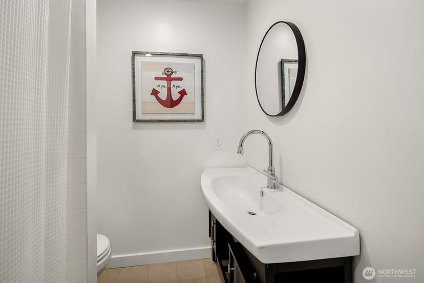 Property photo for 1413 100th Avenue NE, Bellevue photo 23