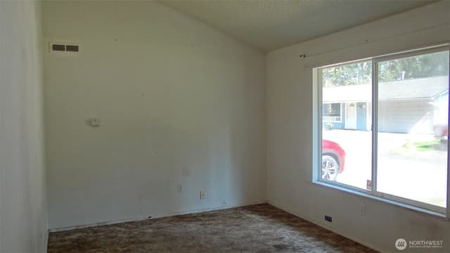 Property photo for 19640 SE 260th Street, Covington photo 2