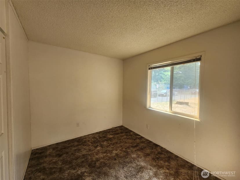 Property photo for 19640 SE 260th Street, Covington photo 8