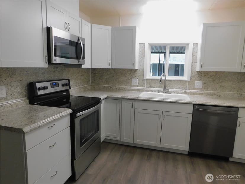 Property photo for 11429 124th Street Ct E #121, Puyallup photo 4