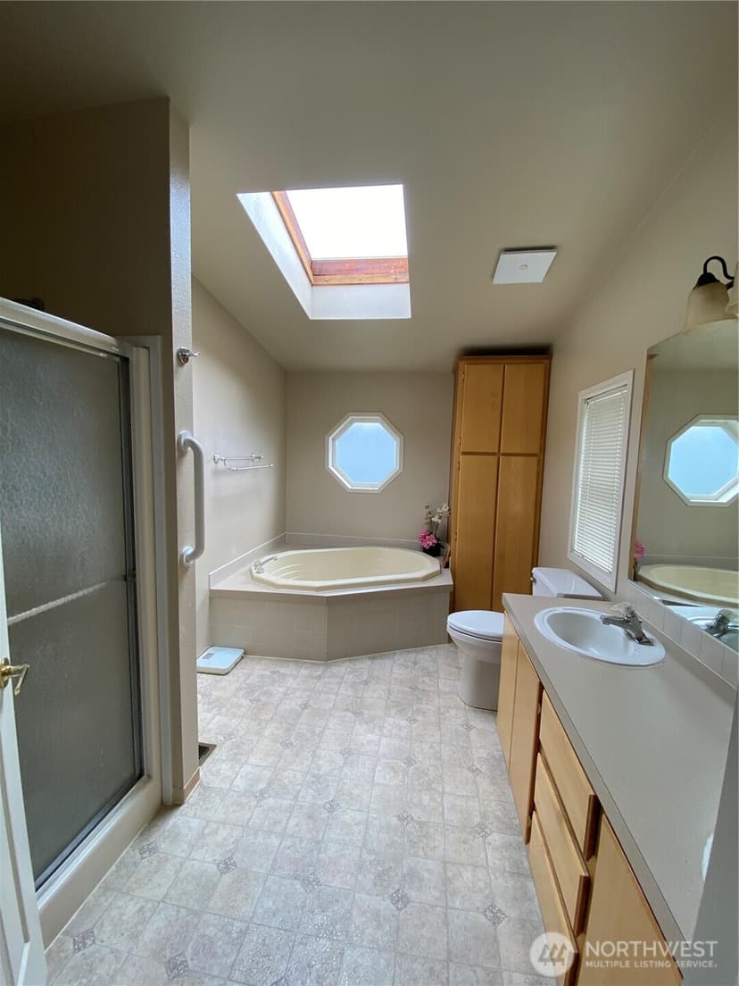 Property photo for 1810 138th Street E, Tacoma photo 24