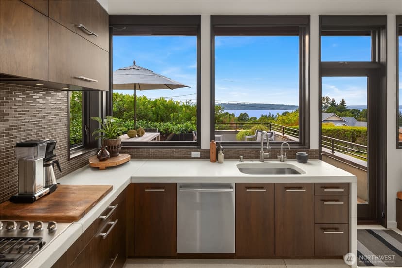 Property photo for 2236 66th Avenue SE, Mercer Island photo 9
