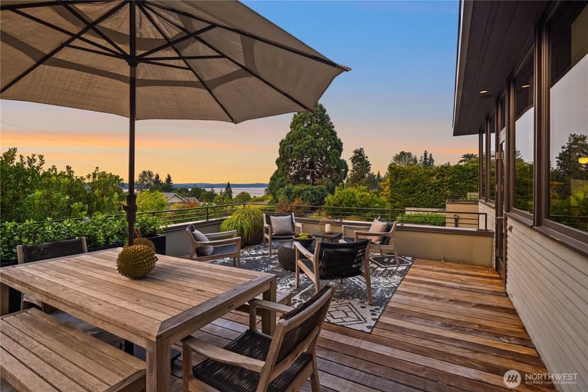Property photo for 2236 66th Avenue SE, Mercer Island photo 11