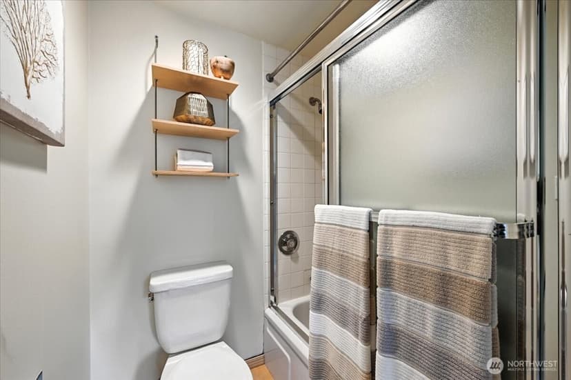 Property photo for 2100 3rd Avenue #801, Seattle photo 18