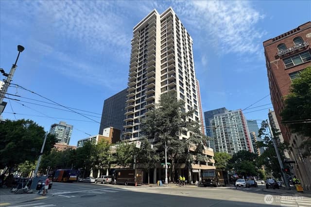 Property photo for 2100 3rd Avenue #801, Seattle