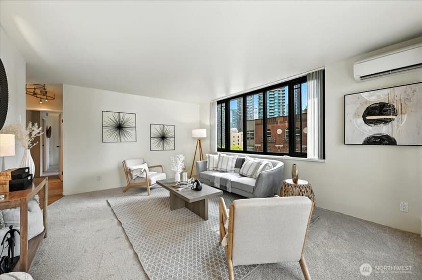 Property photo for 2100 3rd Avenue #801, Seattle photo 4