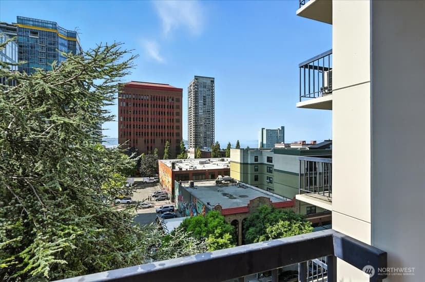Property photo for 2100 3rd Avenue #801, Seattle photo 7