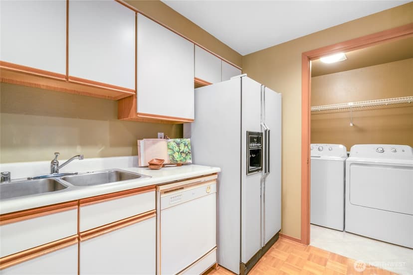 Property photo for 7223 NE 175th Street #108, Kenmore photo 8