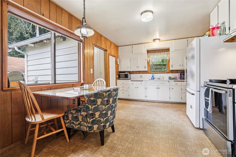 Property photo for 10544 Upper Preston Road SE, Issaquah photo 17