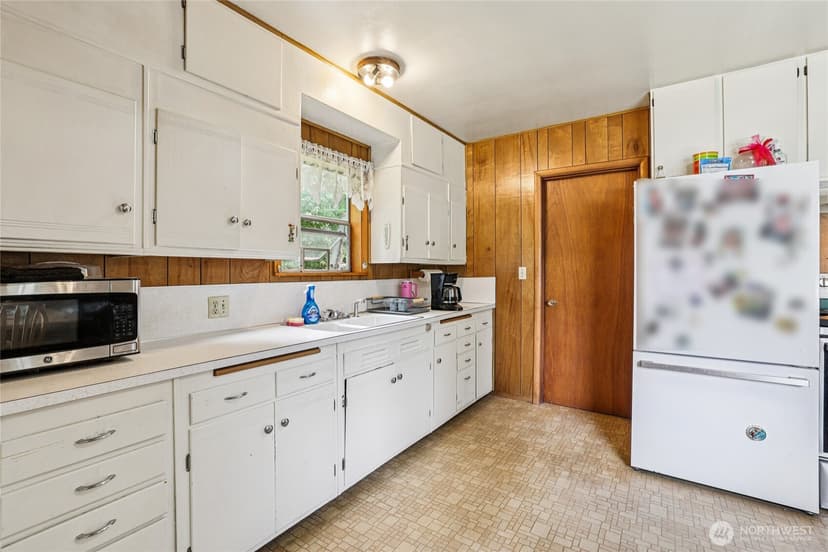Property photo for 10544 Upper Preston Road SE, Issaquah photo 19