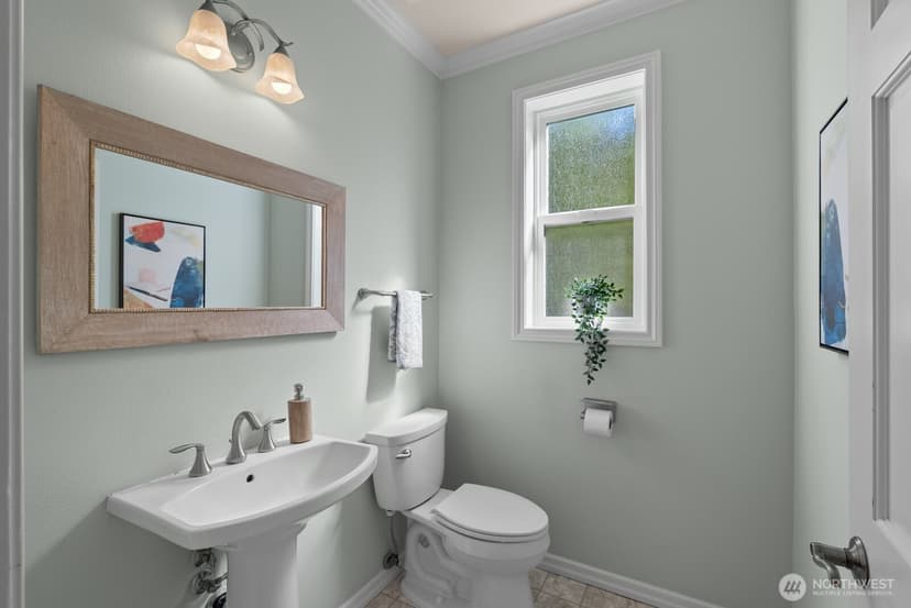 Property photo for 3717 Olympic Boulevard, University Place photo 27