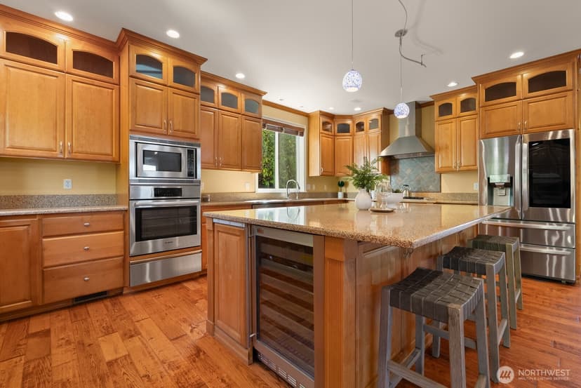 Property photo for 3717 Olympic Boulevard, University Place photo 23