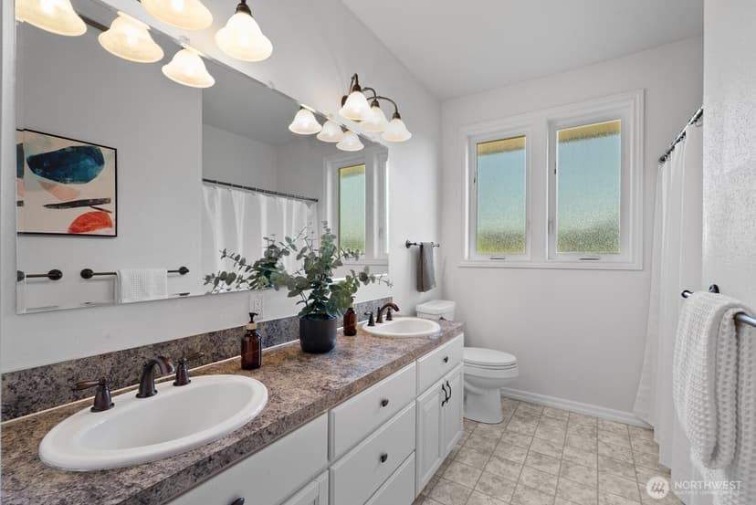 Property photo for 3717 Olympic Boulevard, University Place photo 35