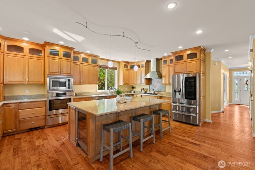 Property photo for 3717 Olympic Boulevard, University Place photo 22