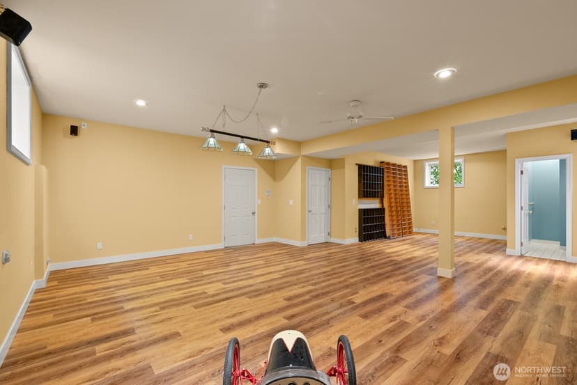 Property photo for 3717 Olympic Boulevard, University Place photo 39