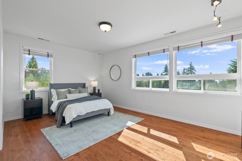 Property photo for 3717 Olympic Boulevard, University Place photo 32