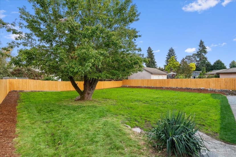 Property photo for 19620 6th Avenue S, Des Moines photo 37