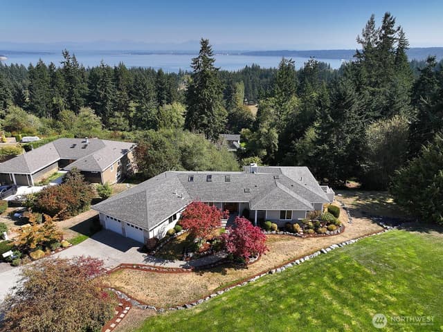 Property photo for 4480 Hilltop Drive, Clinton photo 2