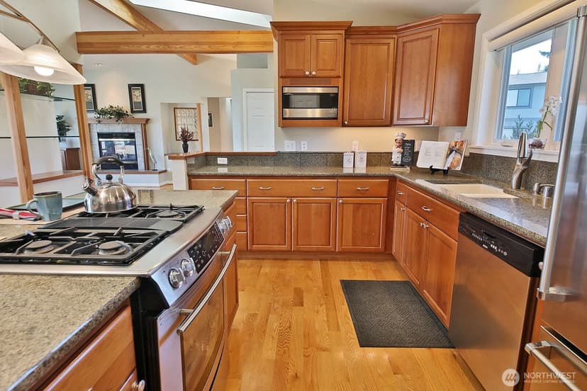 Property photo for 4480 Hilltop Drive, Clinton photo 12