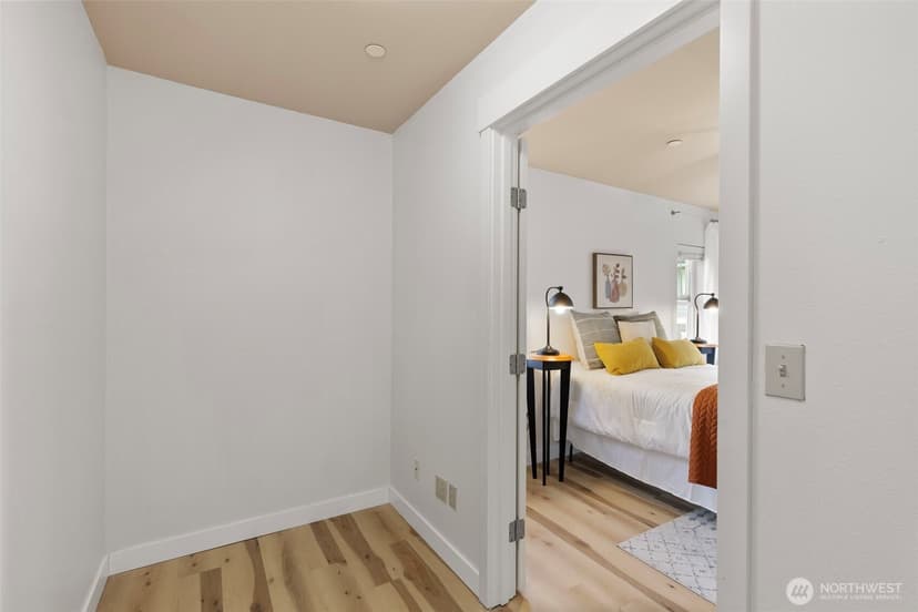 Property photo for 300 High School Road NE #325, Bainbridge Island photo 13