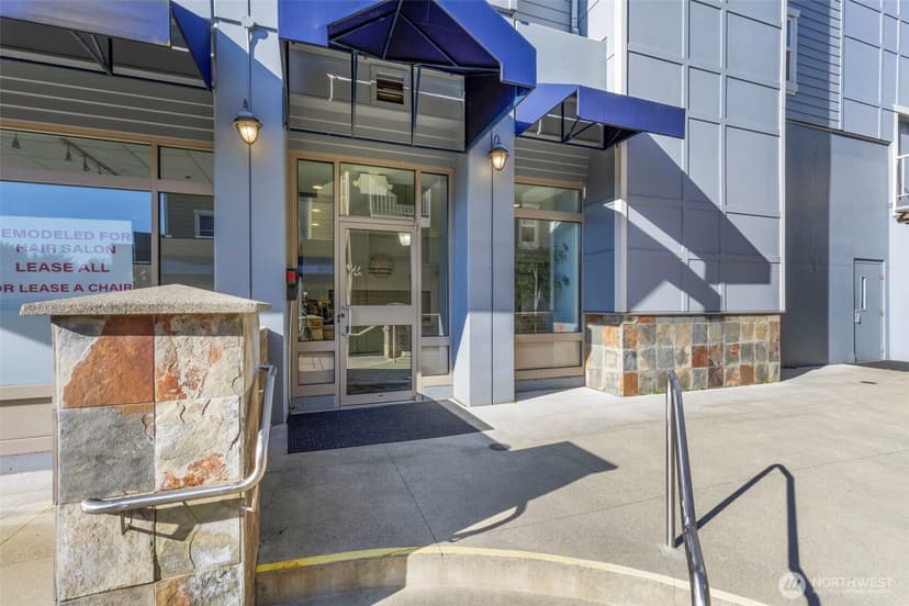 Property photo for 300 High School Road NE #325, Bainbridge Island photo 19