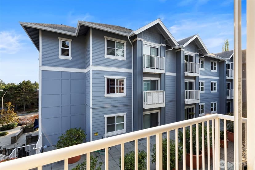 Property photo for 300 High School Road NE #325, Bainbridge Island photo 9