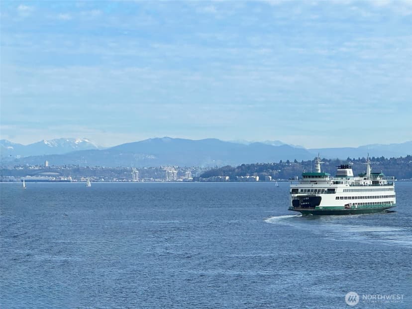 Property photo for 300 High School Road NE #325, Bainbridge Island photo 26