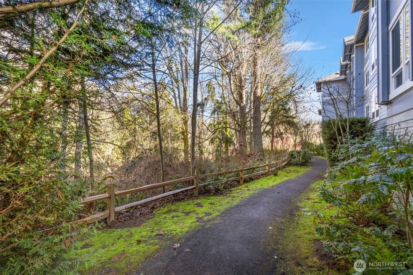 Property photo for 300 High School Road NE #325, Bainbridge Island photo 23