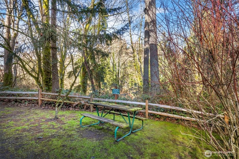 Property photo for 300 High School Road NE #325, Bainbridge Island photo 22