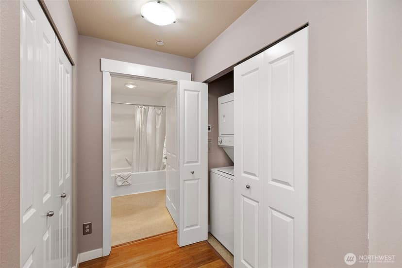 Property photo for 300 High School Road NE #325, Bainbridge Island photo 16