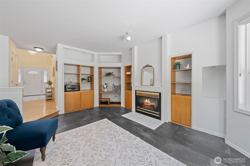 Property photo for 11721 Creekside Drive SW, Lakewood photo 17