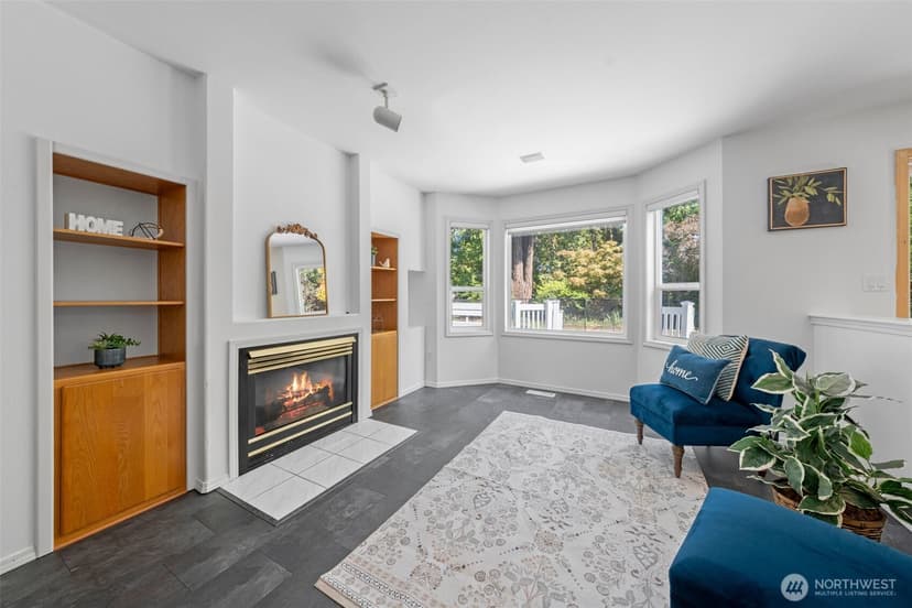 Property photo for 11721 Creekside Drive SW, Lakewood photo 15