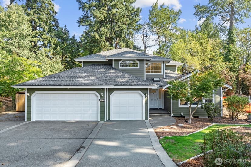 Property photo for 11721 Creekside Drive SW, Lakewood