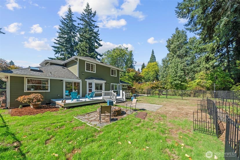 Property photo for 11721 Creekside Drive SW, Lakewood photo 36